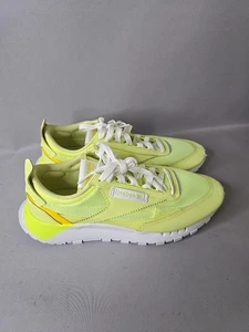 Scarpe da corsa sneakers Reebok Classic Legacy Highlighter gialle da donna taglia 11 - Foto 1 di 12