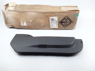 NEW GENUINE INTERNATIONAL 3611863C1 GRAY POCKET DOOR FRONT MAP RH RIGHT - Image 1 of 4