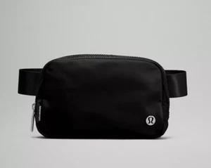 Neu Lululemon Everywhere Gürteltasche schwarz - Bild 1 von 1