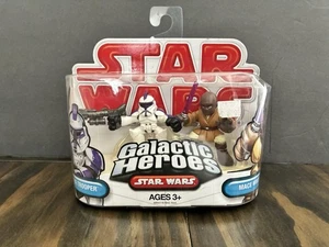 Star Wars Movie GALACTIC HEROES Clone Trooper Mace Windu RARE Action Figures NEW - Picture 1 of 5