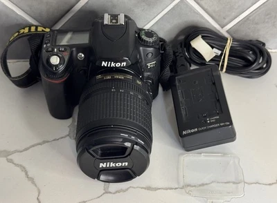 Lente Nikkor zoom cámara Nikon D80 10,2 MP DSLR 18-135 mm f/3,5-5,6 G ED con tarjeta SD Foto 1 de 4