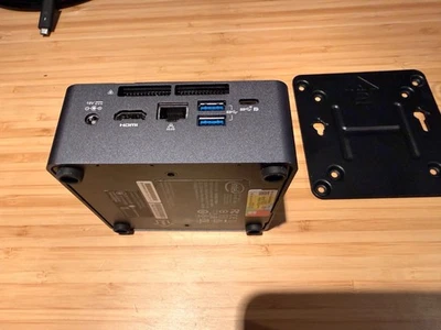4 x INTEL BOXNUC7I3BNH MINI PC NUC KIT | CORE I3-7100U | 128GB | 4GB RAM - Image 1 of 4