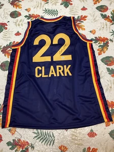 Caitlin Clark AUTOGRAPH Indiana Fever Jersey w/ *COA* HAND SIGNED Iowa - Picture 1 of 8