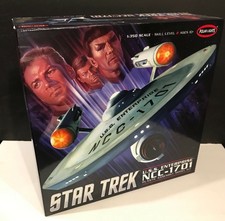 Polar Lights Model kit Star Trek USS Enterprise NCC-1701 1:350 & light kit