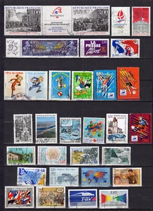 France Art Tableaux un lot de 30 timbres oblitérations rondes /RU130 - Picture 1 of 1
