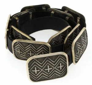 Tufa Stone Cast Sterling Silver Concho Belt By Navajo Artist Stanford Yazzie - Picture 1 of 4