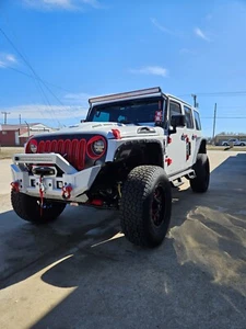 2014 Jeep Wrangler SAHARA - Picture 1 of 34