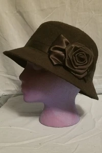 30er Jahre Stil schwarzer Filzhut schwarzes Band Rose Vintage Style raffinierter Downton - Bild 1 von 7