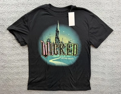 Camiseta Top Wicked Niñas Grande Negra Desafiando Gravedad Broadway Musical Gráfico Foto 1 de 4