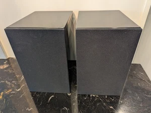 Pro-Ject Box5 Speakers Glossy Black - Set Of 2 Bookshelf Speakers - Picture 1 of 12