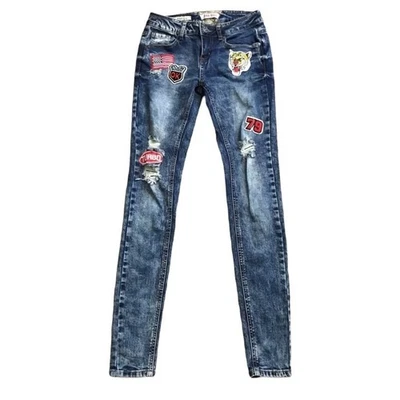 HOT KISS Womens Size 0 Acid Washed Patched Skinny Lily Blue Jeans 31" Inseam - Image 1 of 4