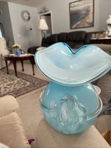 Schöne mundgeblasene Bube in der Kanzel Vase mit klarem appliziertem Band - Bild 1 von 7