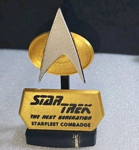 3D gedrucktes Star Trek The Next Generation Com Abzeichen - Bild 1 von 4