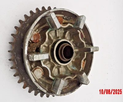 2000 00 Suzuki Hayabusa GSX 1300 R rueda trasera piñón buje portador Foto 1 de 4