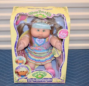 2007 Cabbage Patch Kids 16" Magic Glow Surprise Doll Erika Trisha July 29th CCD2 - Picture 1 of 11