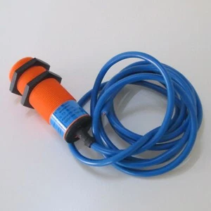 IFM ELECTRONIC EFECTOR KI-2015-N 7,5-15 VDC Kabel 1,8m #SK-31-5 - Foto 1 di 1