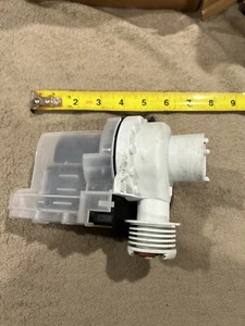 137221600 Frigidaire Drain Pump OEM - Picture 1 of 6