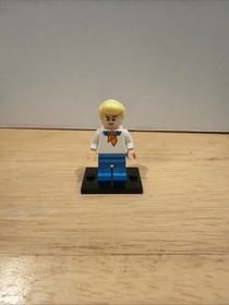 LEGO Fred Jones Minifigure from Scooby-Doo Mystery Machine 75902