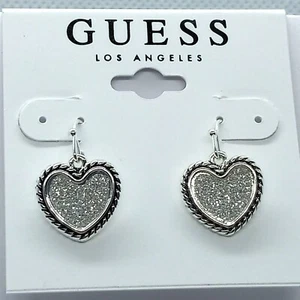 Guess Silver Tone Glittery Rope Outlined Heart Dangle Drop Pierced Earrings - Foto 1 di 4