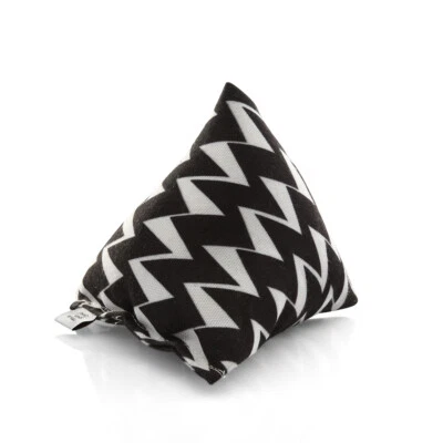 CANADIANCAT COMPANY Baldrian Duftkissen Schmuse-Pyramide XL "Zig-Zag" für Katzen Kuscheln Spielen