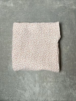 Manta de bebé floral Swaddle Me pequeña rosa flores blanca muselina algodón Lovey 36x43 Foto 1 de 4
