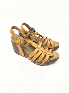Blowfish Size 8 Brown Tan Cork Wedge Beach Vacation Sandals - Picture 1 of 9