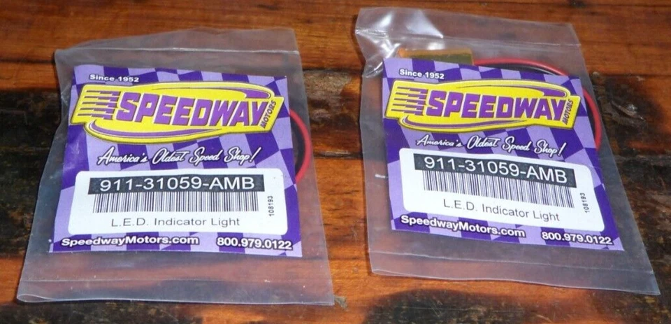 2X lâmpadas indicadoras LED âmbar universal Speedway Motors #91131059 - Imagem 1 de 4