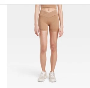 JoyLab Women's Cross Waistband Bike Shorts 4" Size XS Beige - Picture 1 of 4