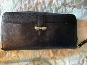 Anne Klein Women’s Zip-Around Wallet Black Pebbled Leather Ex Cond - Picture 1 of 4