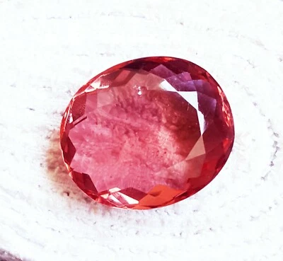 Color Changing Quartz 96.25 Ct Certified Loose Gemstones With Free Gift - Image 1 of 4