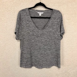 Athleta Breezy Tee Shirt Women’s 1X Gray White Striped Short Sleeve V Neck - Picture 1 of 10