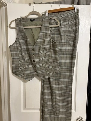 Women’s Express 2 Piece Button Down Vest With Matching Pants  Size Large And 12 - Imagem 1 de 4