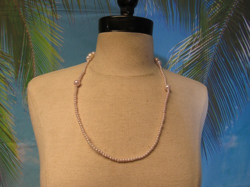 OFF WHITE Collana con filo di finte perle bianche e bianche 24"