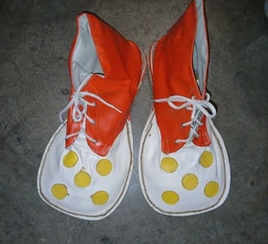 Zapatos de payaso de cuero hechos a mano vintage naranja, amarillo y blanco años 70 966 - Imagen 1 de 4