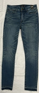 Abercrombie &Fitch Harper Low Rise Ankle Jeans Size 0/25 Raw Hem Blue Denim A&F - Picture 1 of 6