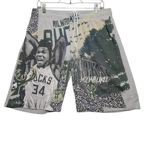 Giannis Antetokounmpo Shorts Milwaukee Bucks Men's XLarge - Picture 1 of 9