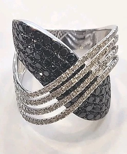 Effy 14k White Gold Black & White Diamond Ring, Size 6.75 - Picture 1 of 12