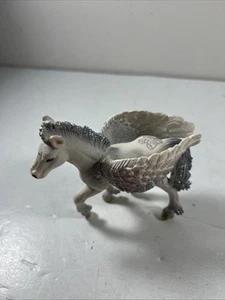 Schleich Pegasus Foal Baby Fantasy Flying Horse 73527 Glitter White W Heart - Picture 1 of 4