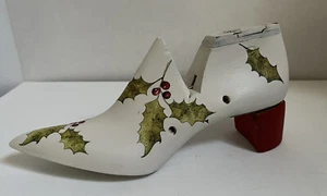 Vintage Wood Shoe Form Holly Christmas Decor Farmhouse Handpainted - Picture 1 of 3