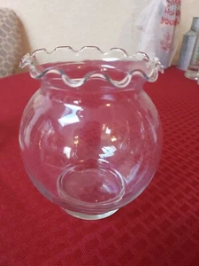 RUFFLE TOP 5" CLEAR GLASS VASE - Picture 1 of 4
