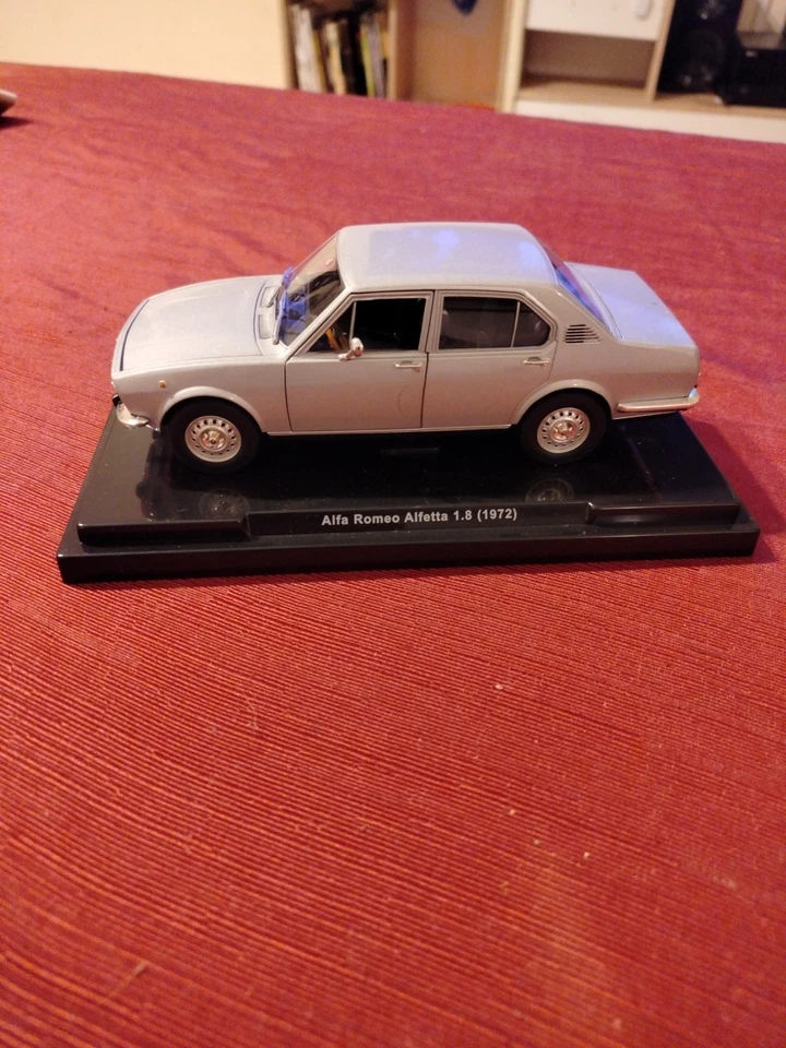 Alfa Romeo Alfetta 1.8 (1972) 1:24 Fabbri - Immagine 1 di 4