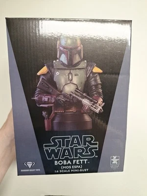 Diamond Select Gentle Giant Star Wars Boba Fett (Mos Espa) 1:6 Scale Mini Bust - Image 1 of 3