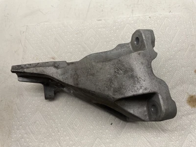 Soporte de montaje del motor izquierdo OEM 2017 2018 2019 Jaguar XE 2,0 L GX73-6061-BD Foto 1 de 4