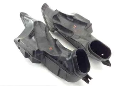 Tubos de conducto de admisión de aire Ram izquierda derecha 2006 Suzuki GSXR750 1272 Foto 1 de 4