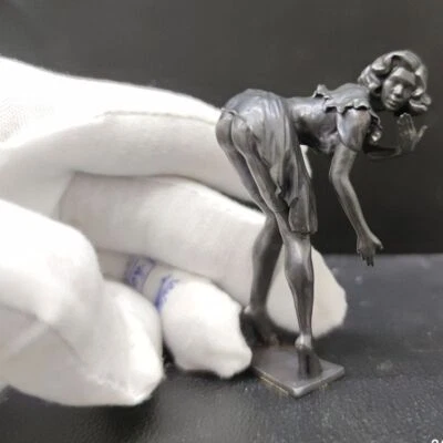 Estatua de tentación voluptuosa cuerpo femenino desnudo de criada de bronce macizo negro Foto 1 de 4