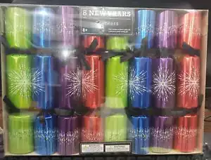 8 New Years Crackers - Picture 1 of 2