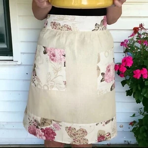 Linen Flower Half Apron with Pockets, Floral, Handmade, Chef Apron, Cool gifts - Picture 1 of 3