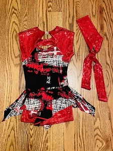 EUC Mädchen Medium Tanzkostüm Einteiler schwarz rot weiß glänzend Kopftuch - Bild 1 von 9