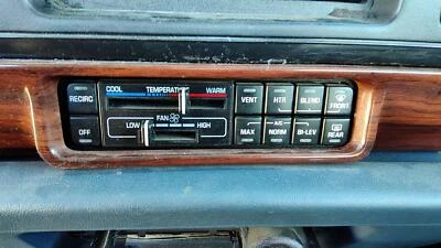 95-99 Buick Lesabre módulo de controle de temperatura no painel aquecedor unidade principal AC fabricante de equipamento original - Imagem 1 de 4