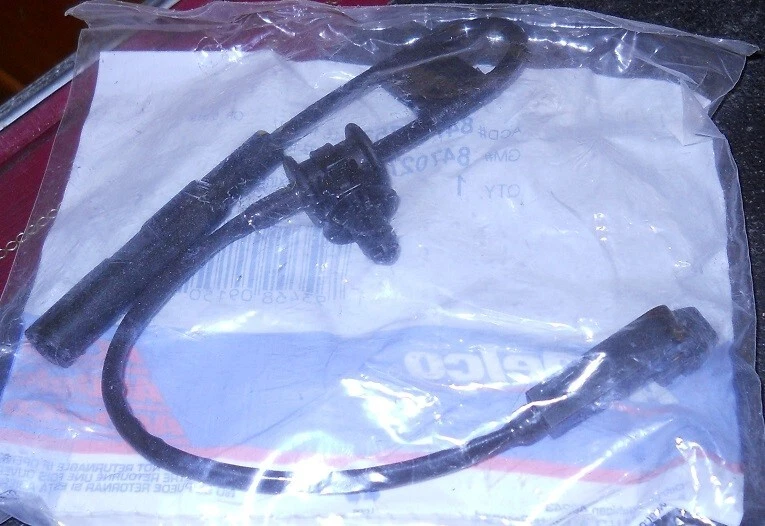 NOS 2020-21 GMC Sierra Chevrolet Silverado 6.6L Diesel 3500 Front Pad Sensor - Image 1 of 1